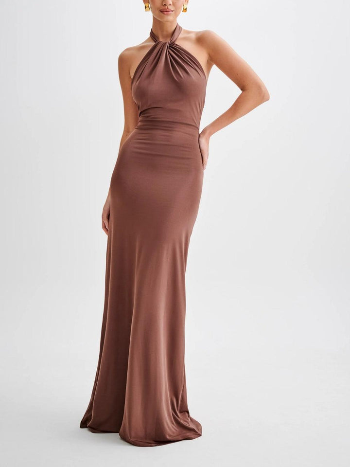 ANZHELIA | SOPHISTICATED MAXI DRESS