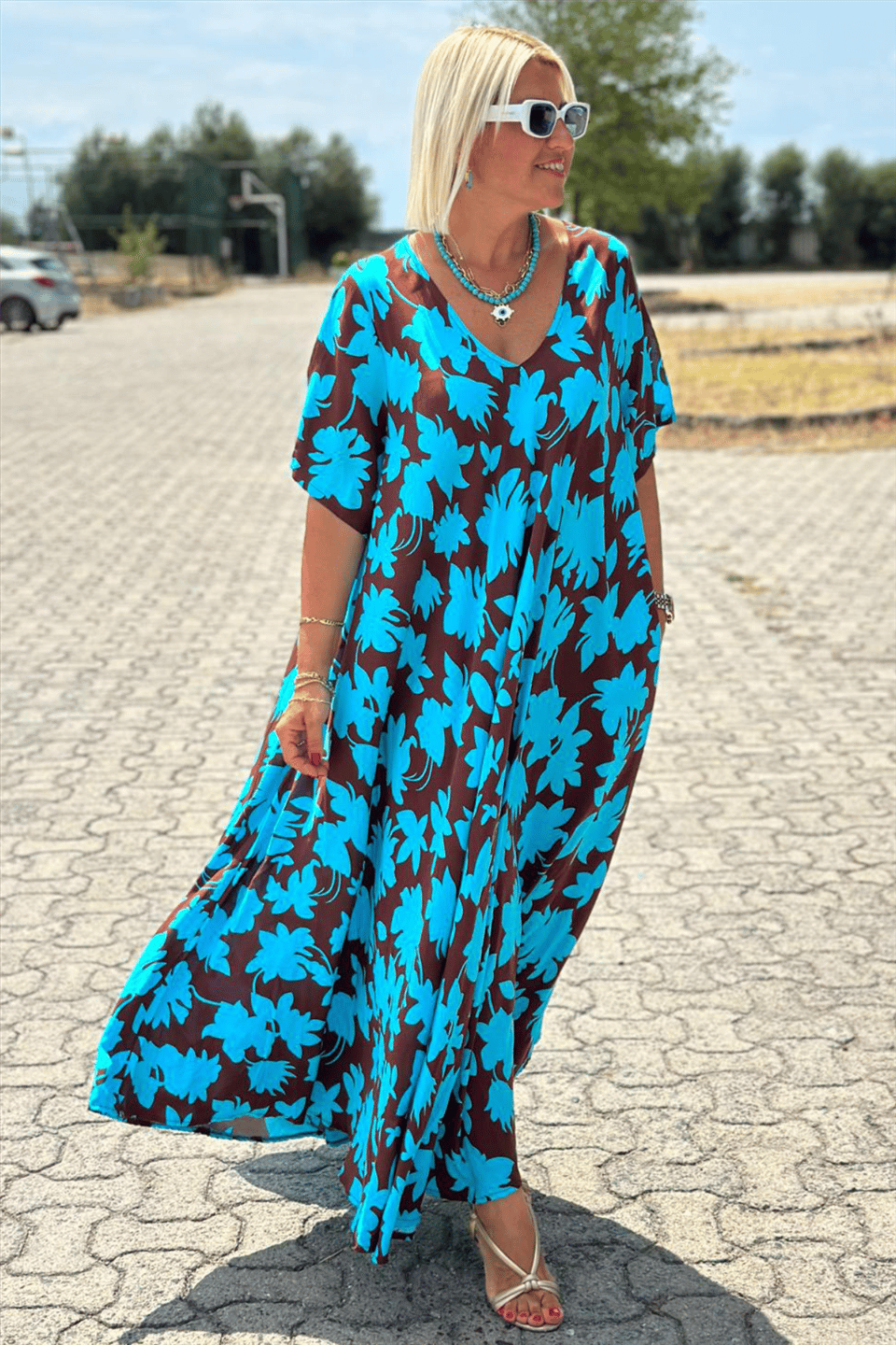 LEANNE | ELEGANT DRESS WITH TUMMY COVERAGE