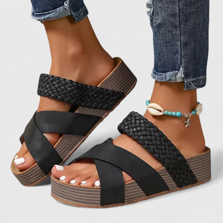 DANYZELLE | ORTHOPEDIC SANDALS